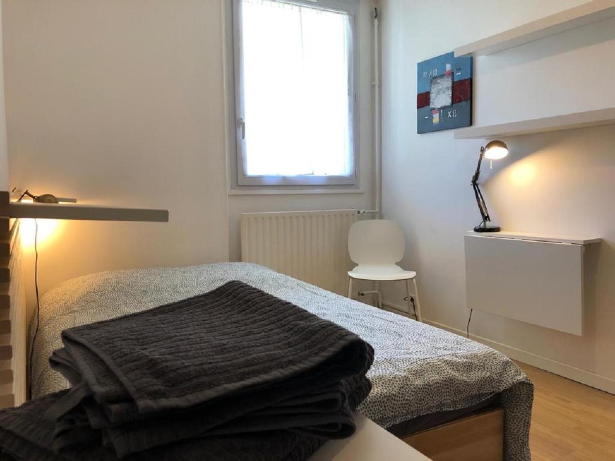 Chambre Paisible Tout Confort Bed & Breakfast Courcouronnes Dış mekan fotoğraf