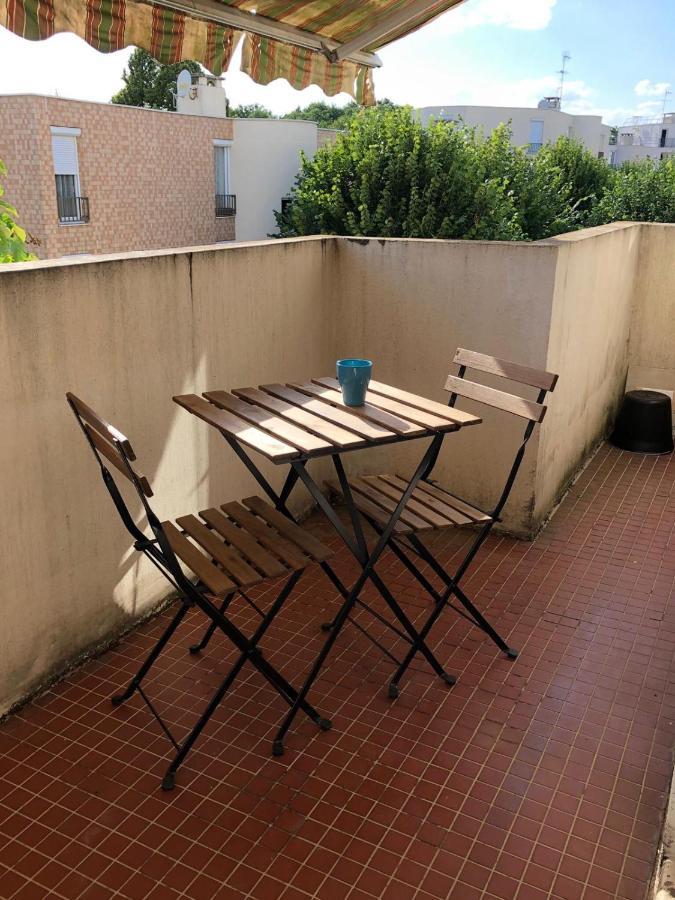 Chambre Paisible Tout Confort Bed & Breakfast Courcouronnes Dış mekan fotoğraf